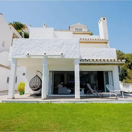 Fantastic Townhouse/ 4bed/4bath/ Puerto Banus