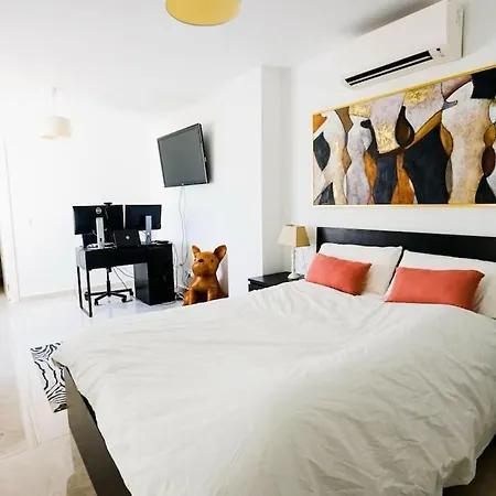 Fantastic Townhouse/ 4bed/4bath/ Puerto Banus Marbella